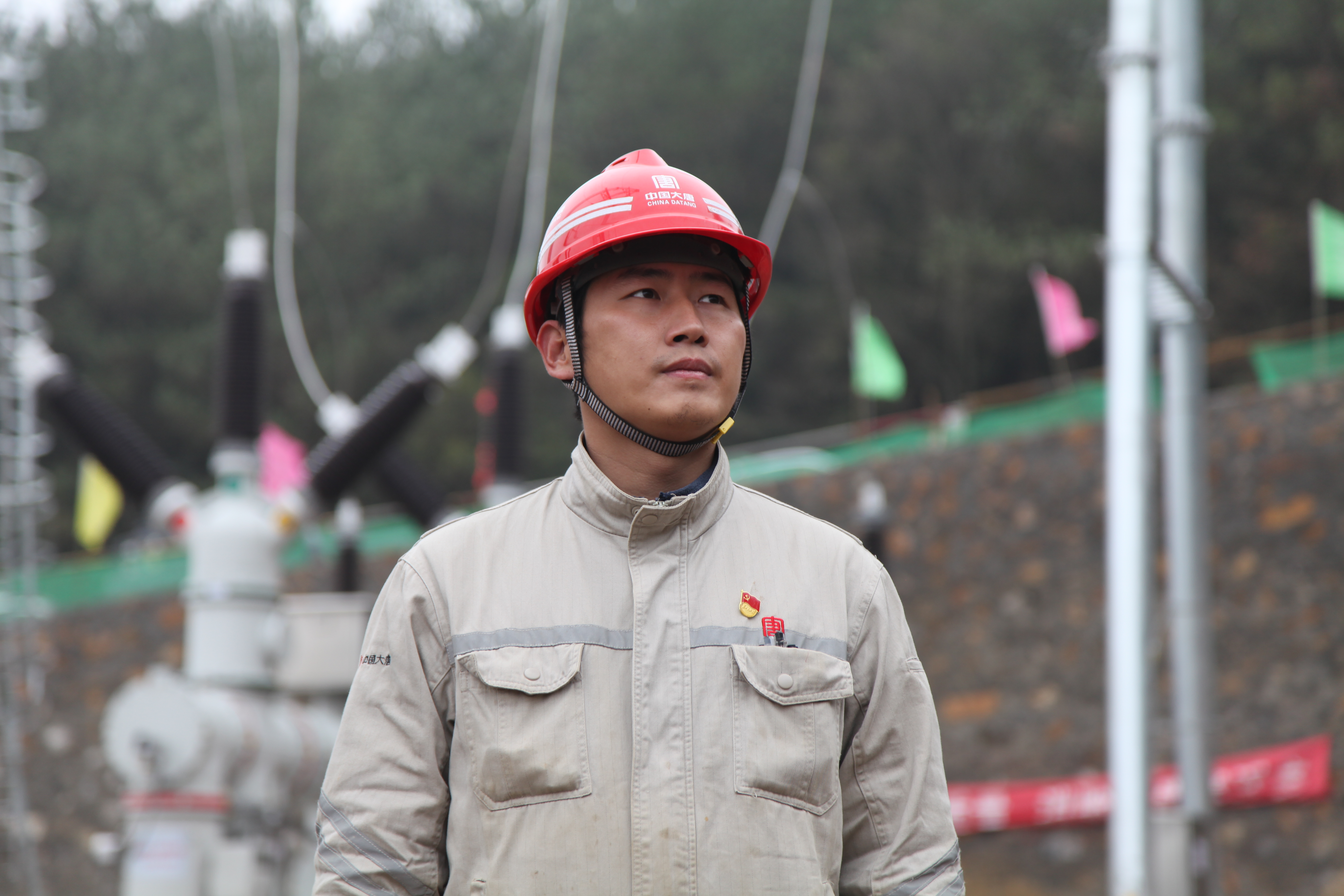 1677201448233081369.jpg 黄荣.jpg