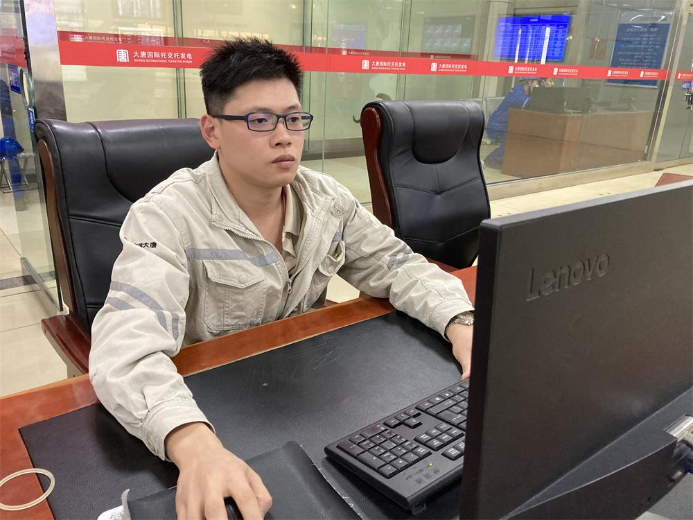 1705384666850052824.jpg 【奋斗大唐人】韩国三级片
技术能手|王磊:坚持终会抵达梦想彼岸 (2).jpg