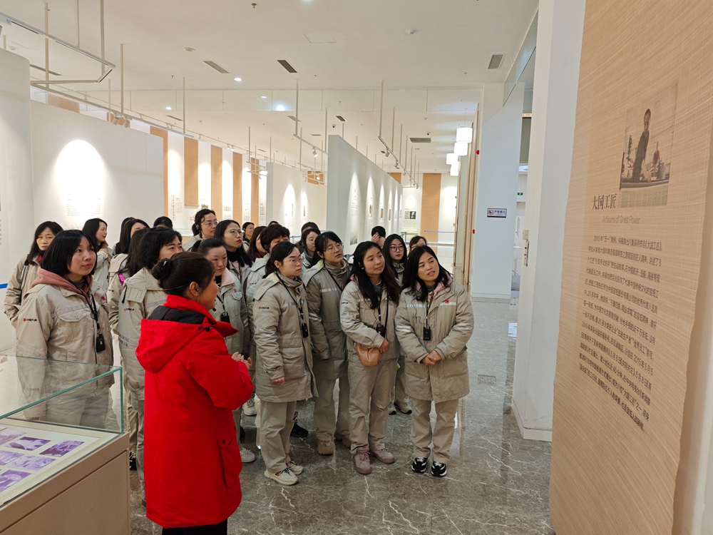 1709855614900045231.jpg 参观中国宣纸文化园4.jpg