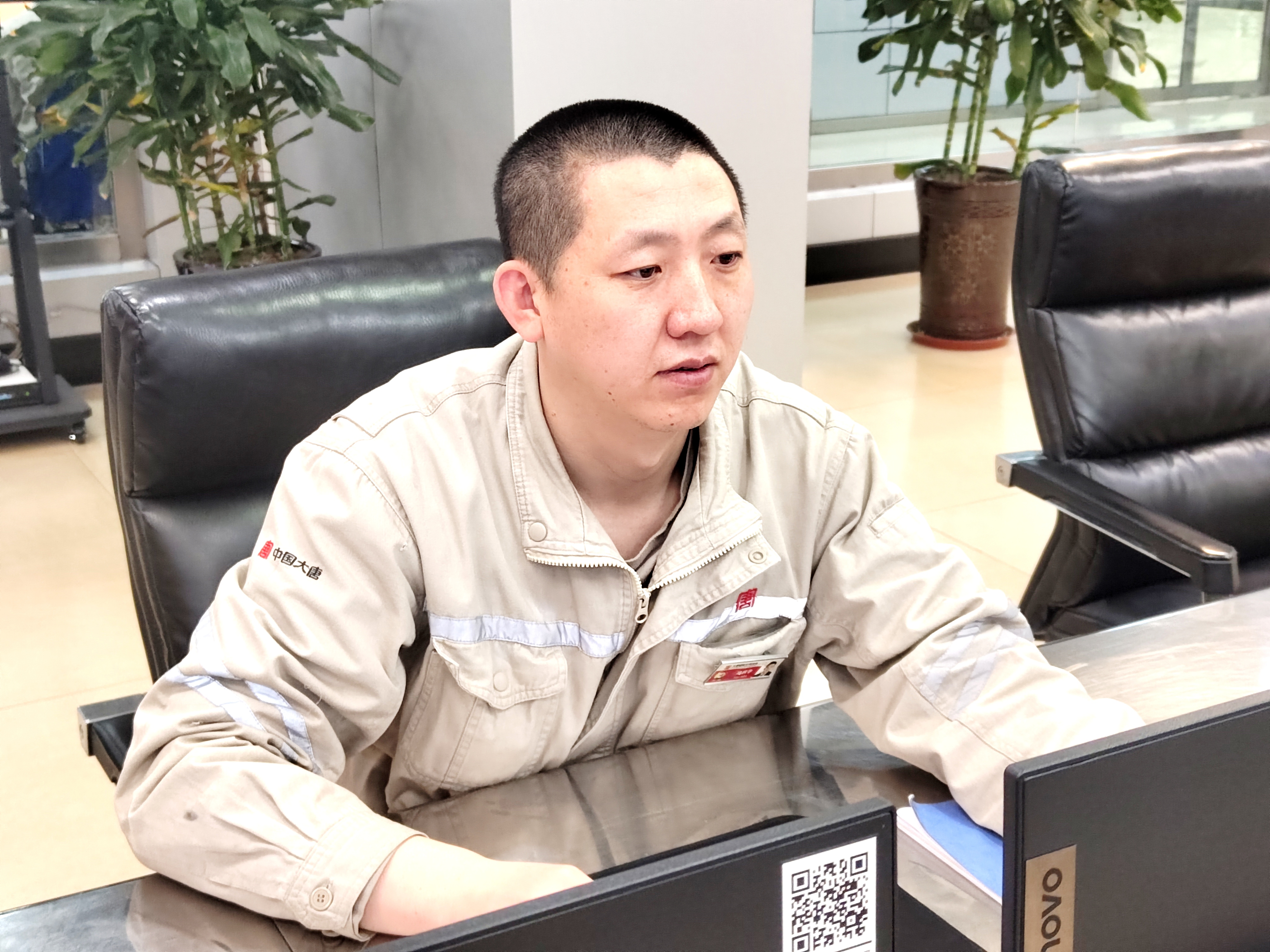 1712814593706040501.jpg 冯鹏宇照片.jpg