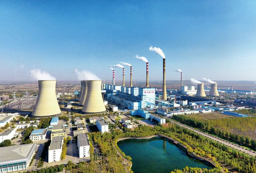 1729129692571011675.jpg 640.jpg