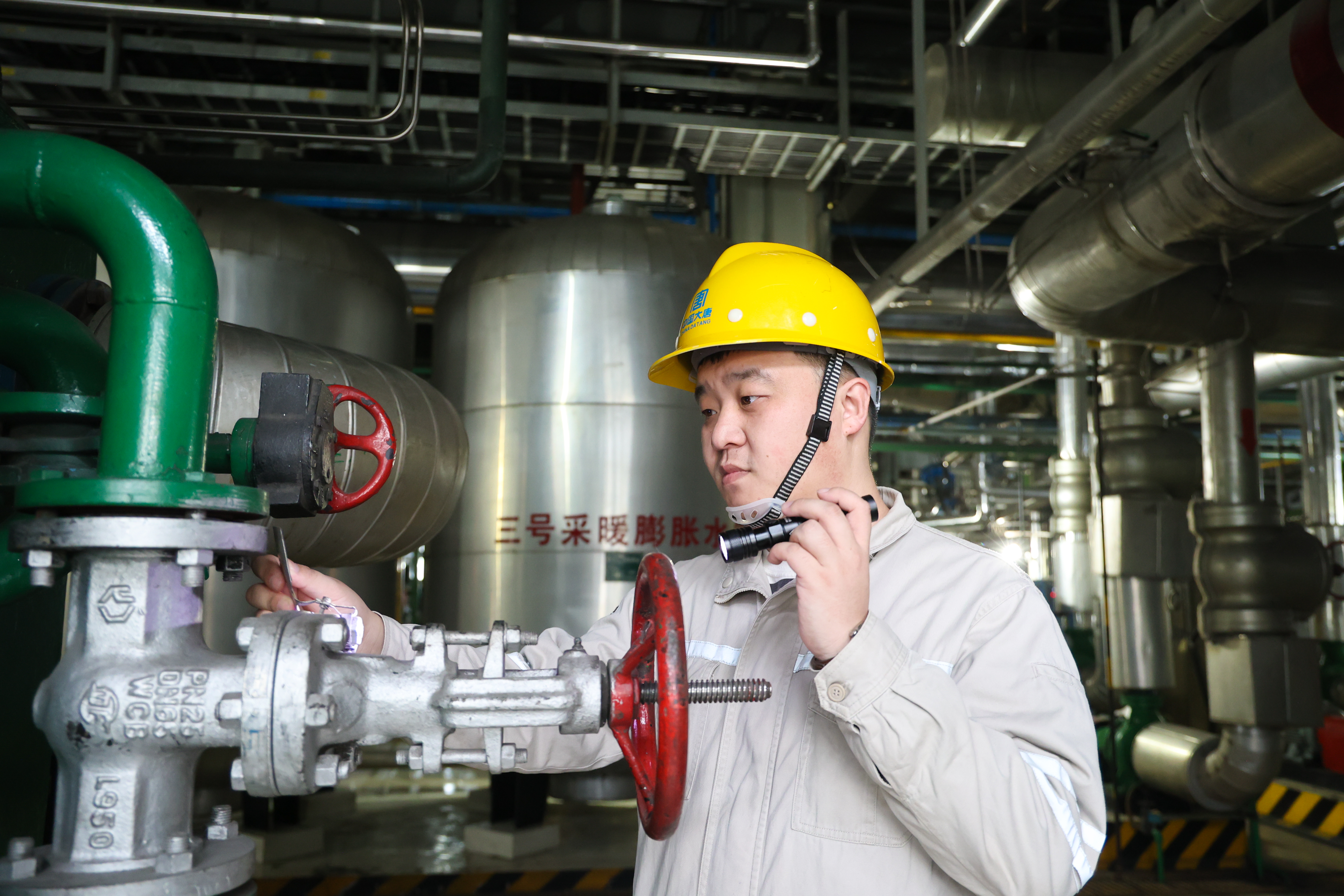 1731984012796034282.jpg 【奋斗大唐人】曹宁:璀璨星河中的夺冠之星 (5).jpg